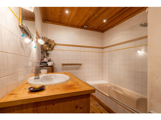 Nos maisons à la vente 5 pièces Immobilier à Serraval 210m2