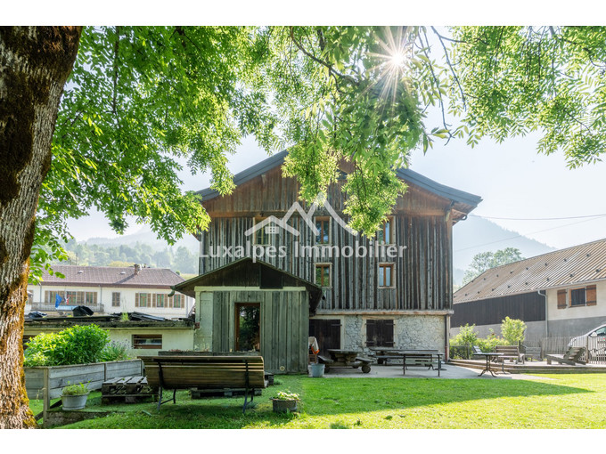 Nos maisons à la vente 12 pièces Immobilier à Entremont 532m2
