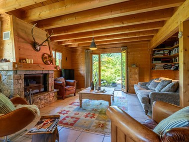 Magnifique Chalet madrier récent, avec vue imprenable sur l'un des plus beau secteur de Dingy St Clair