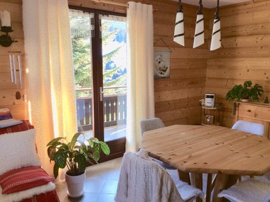 CHARMANT T2 AVEC GARAGE AUX VILLARDS-SUR-THÔNES