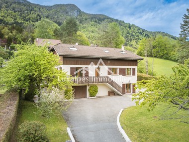 Villa vue montagne dans cadre champêtre