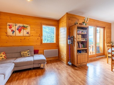 T3 Duplex + garage idéalement placé à Saint-Jean-de-Sixt