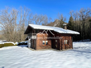 Charmant chalet 4 pièces entouré de montagnes