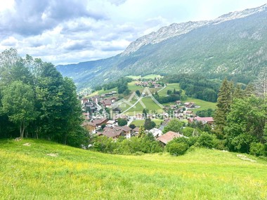 Terrain  constructible et viabilisé sur les hauteurs de Saint-Jean-De-Sixt