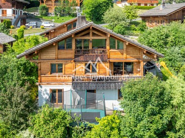 Chalet proche du centre avec vue sur les Aravis