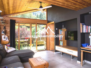 Appartement T4 de 93m2 - Grande terrasse, vue montagne, petite copropriété conviviale