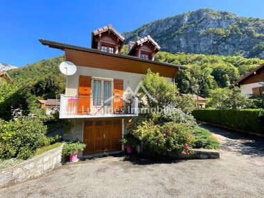 Magnifique T5 Duplex avec jardin dans une maison à Thônes