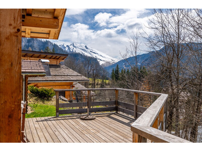 Nos maisons à la vente 7 pièces Immobilier à Saint-Jean-de-Sixt 186m2