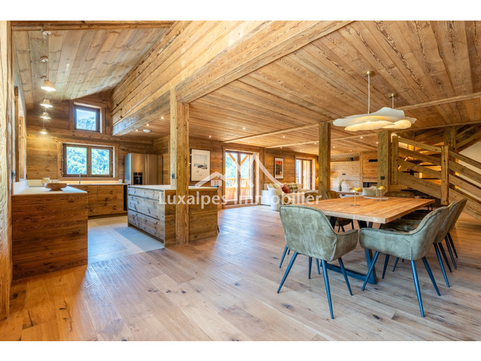 Nos maisons à la vente 9 pièces Immobilier à Manigod 282m2