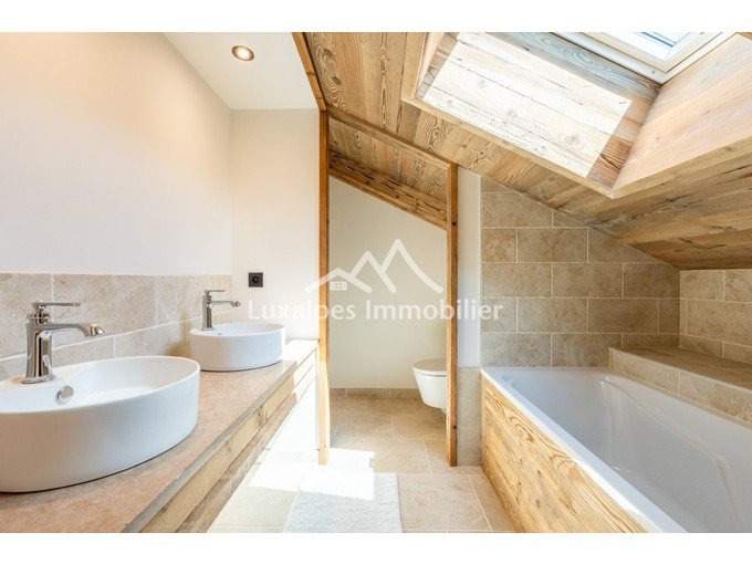 Nos maisons à la vente 9 pièces Immobilier à Manigod 282m2