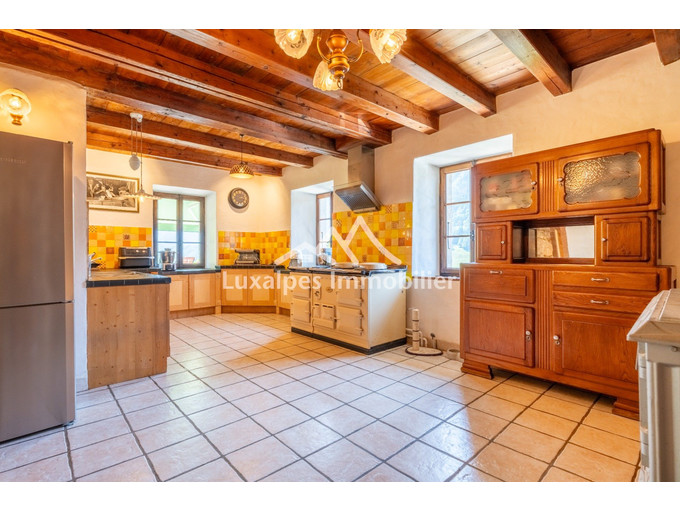 Nos maisons à la vente 7 pièces Immobilier à Glières-Val-de-Borne 220m2