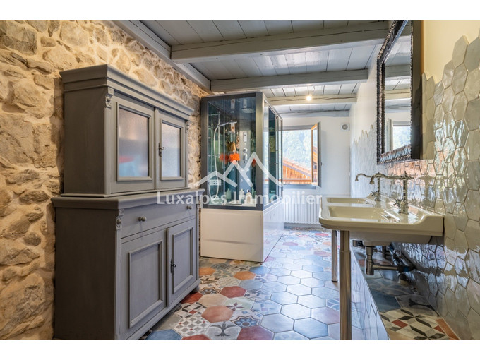 Nos maisons à la vente 7 pièces Immobilier à Glières-Val-de-Borne 220m2