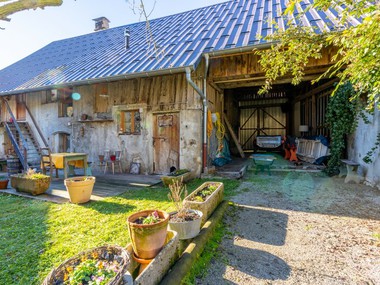 Rare à la vente : magnifique maison de village Dingy Saint Clair